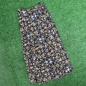 Vintage Chic Floral Maxi Skirt in Black and Cream
